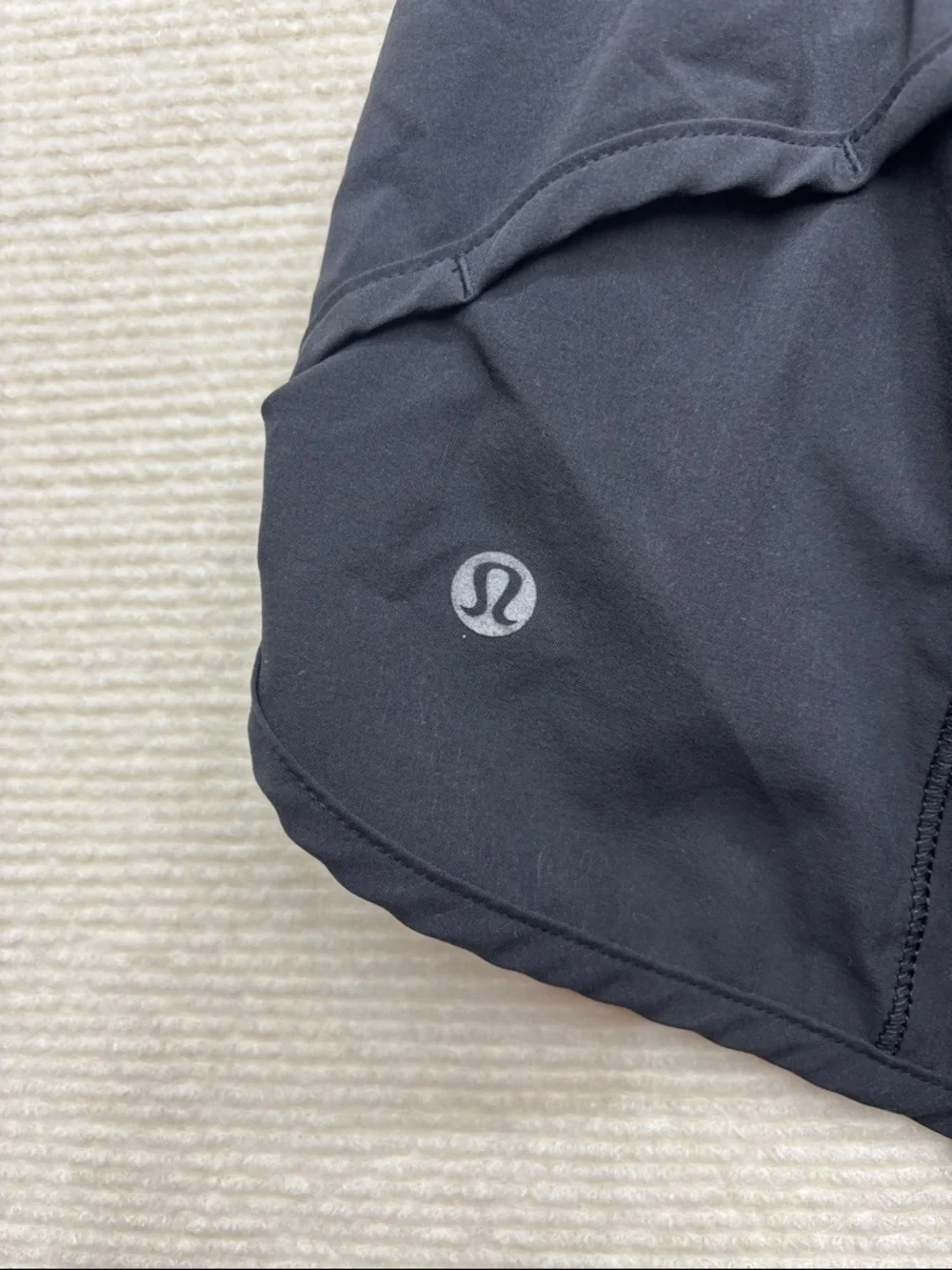 LULULEMON | Women’s Active Shorts - Black 4